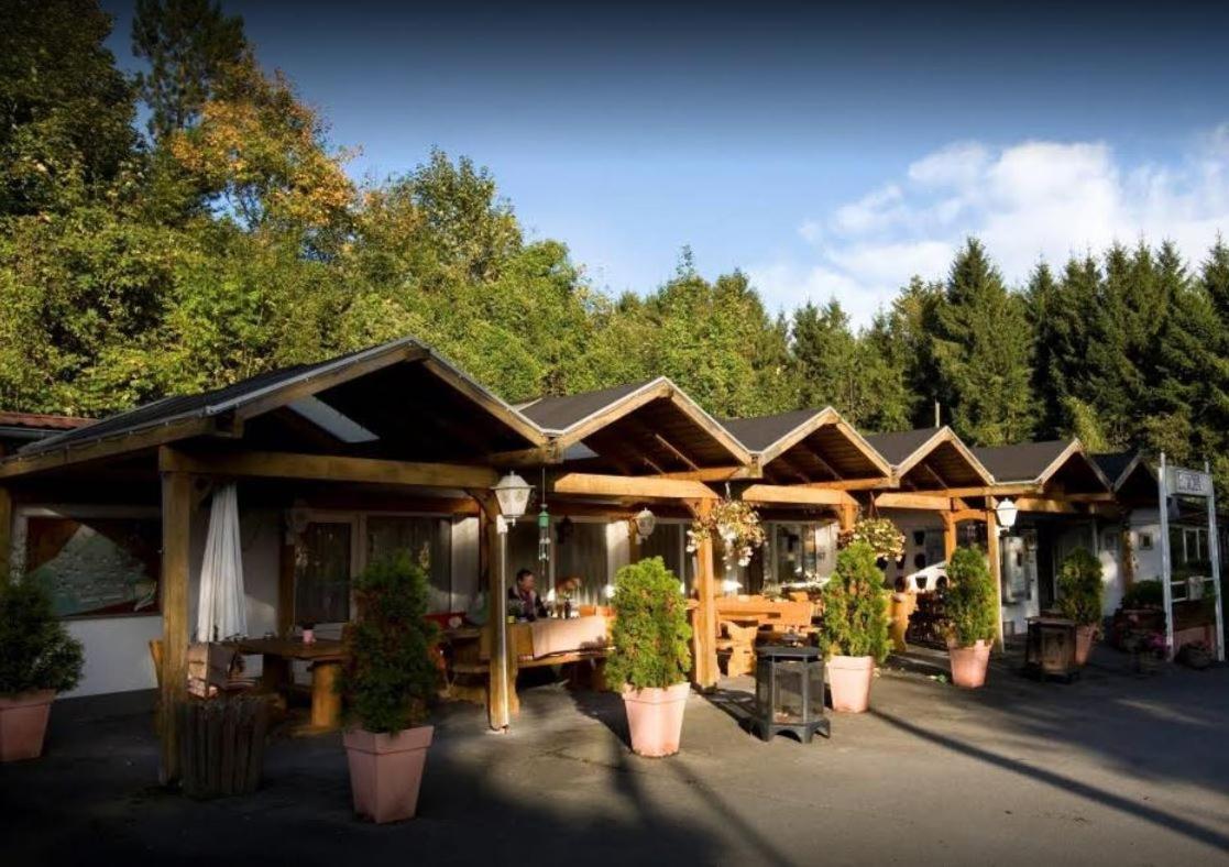 Komfortabler Bungalow, Husen 15 , 2 Bis 4 Personen, Europa-Feriendorf エクステリア 写真